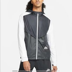 Nike Men’s Trail Running Jacket Windrunner